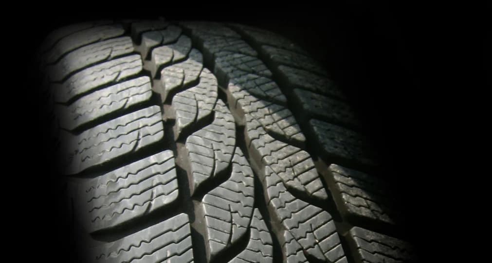 Czy warto kupować opony używane?